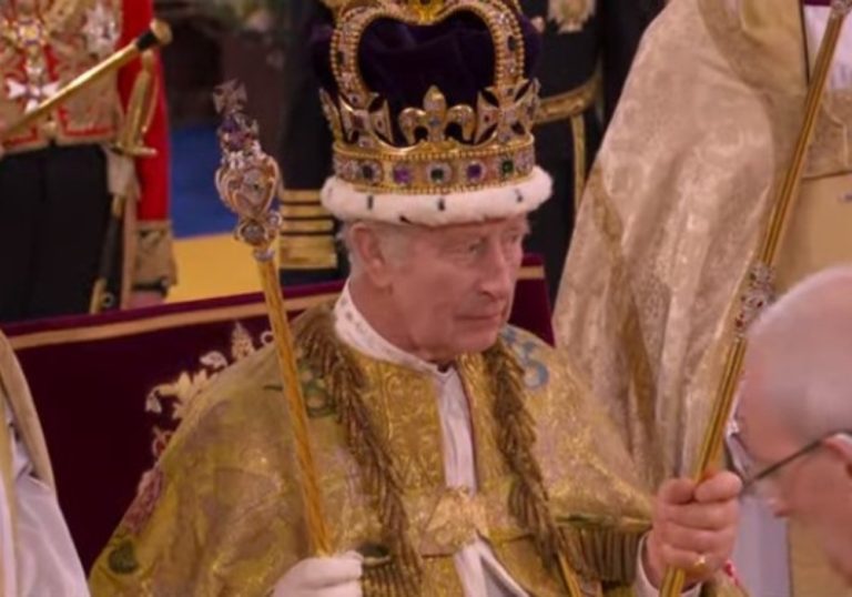 Quem assume o trono caso o Rei Charles 3º seja afastado para tratar câncer?