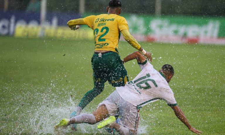 Real Noroeste é goleado pelo Cuiabá e está fora da Copa do Brasil