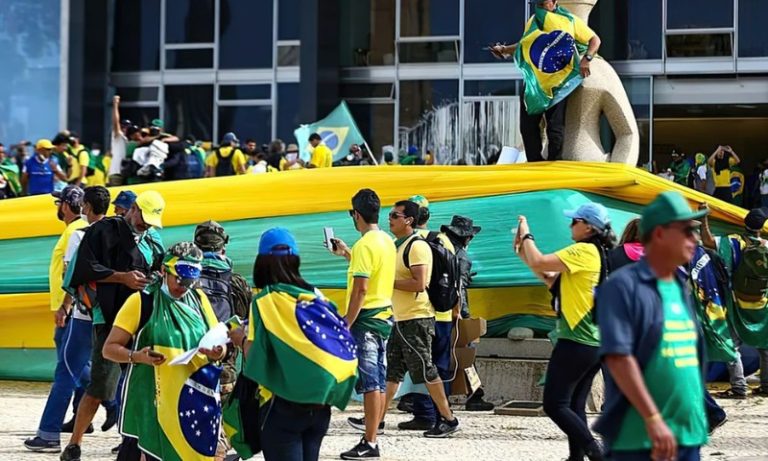STF condena mais 29 réus pelos ataques do 8 de janeiro