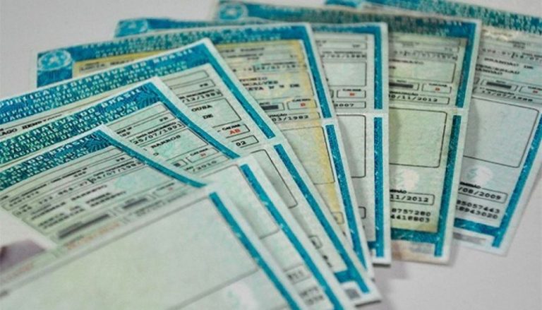 Senado analisa desconto na renovação da CNH para motoristas com mais de 50 anos