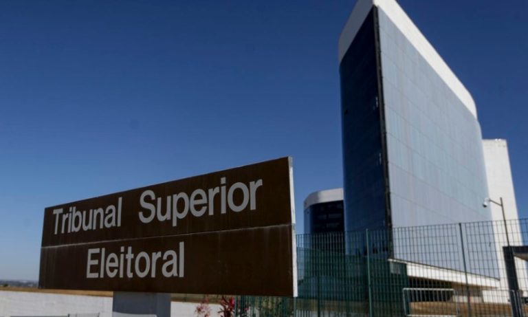 TSE restringe uso de Inteligência Artificial nas eleições de outubro