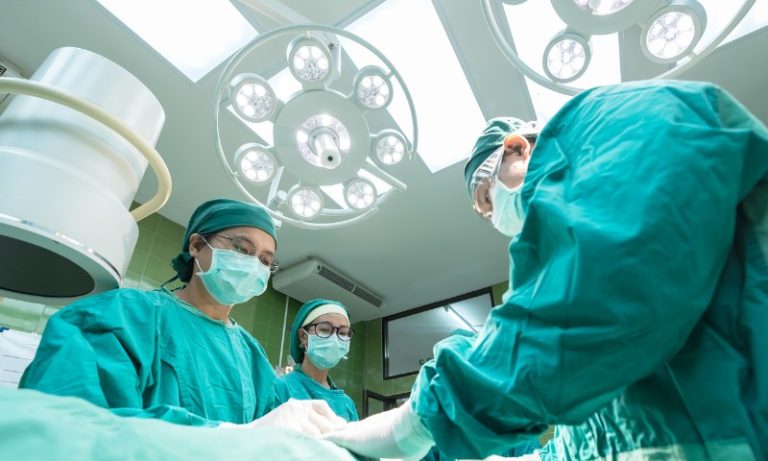 Testemunha de Jeová ganha direito a máquina que evita transfusão