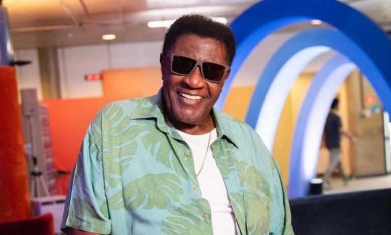 Tony Tornado relembra encontro com Janis Joplin: “Peguei-a no colo”