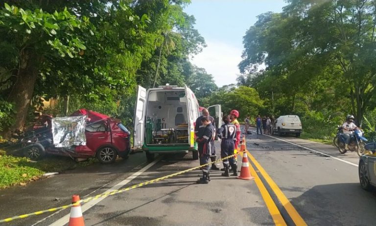 Acidente deixa um morto e interdita BR-101