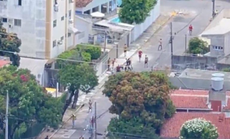 Antes de a bola rolar, rapaz fica ferido em briga de torcidas na Zona Sul do Recife