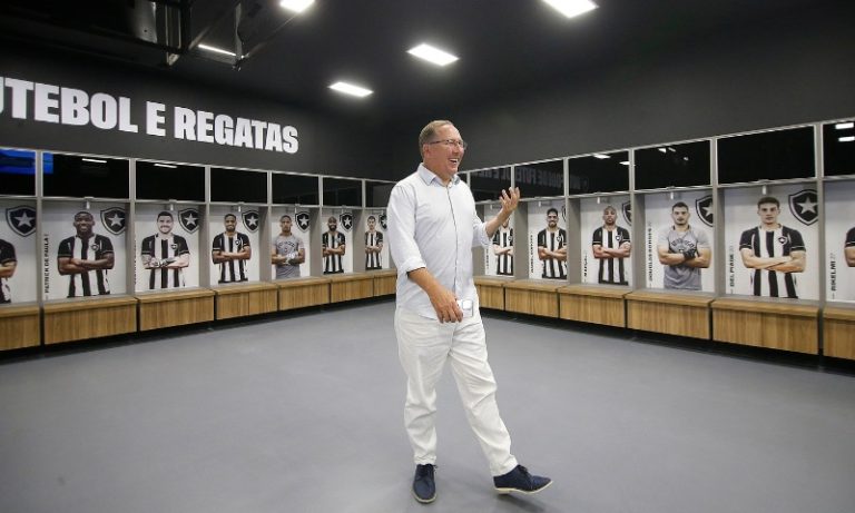 Após nota do Palmeiras, Textor se complica no Fogão