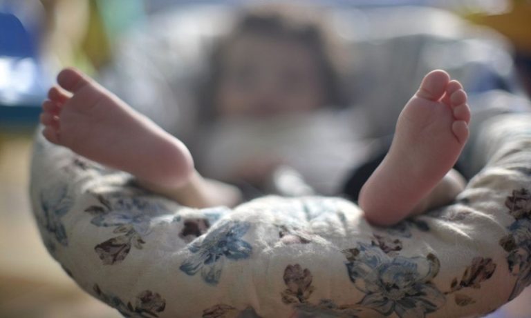 Bebê de 1 ano é internada em estado grave após suspeita de ingestão de crack em SP