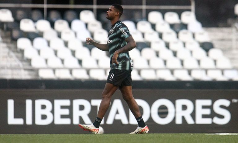 Botafogo enfrenta Red Bull Bragantino por vaga na fase de grupos da Libertadores