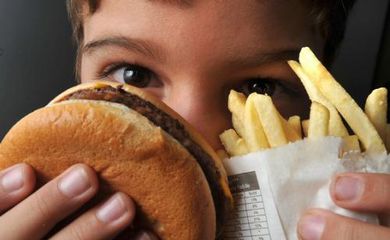 Brasil pode chegar a 20 milhões de crianças e adolescentes obesos em 2035