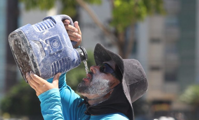 Calorão de cinco graus acima da média já preocupa especialistas