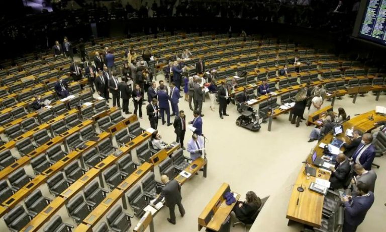 Câmara aprova restrição da ‘saidinha’ de presos em datas comemorativas