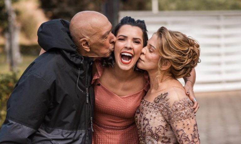 Capixaba premiada com filme sobre o câncer do pai