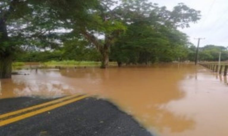 Chuva provoca erosão e alagamentos em rodovias do ES. Veja estradas atingidas