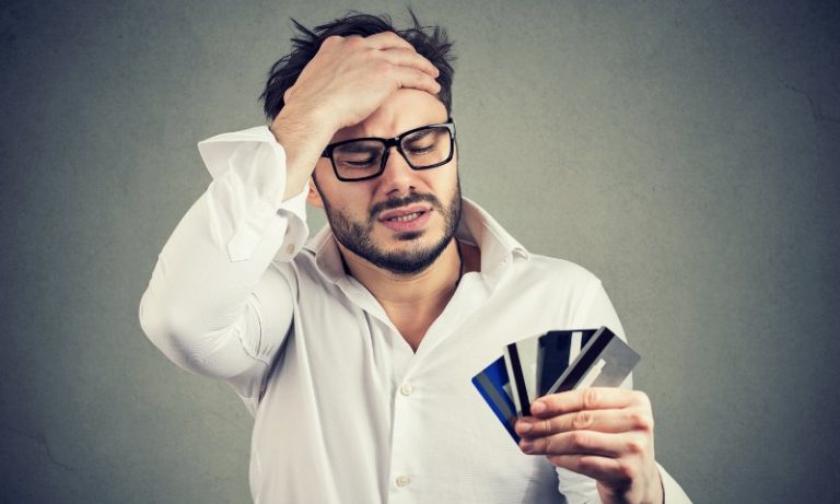 Conta de R$ 5 mil no cartão de crédito vira dívida de R$ 1 milhão