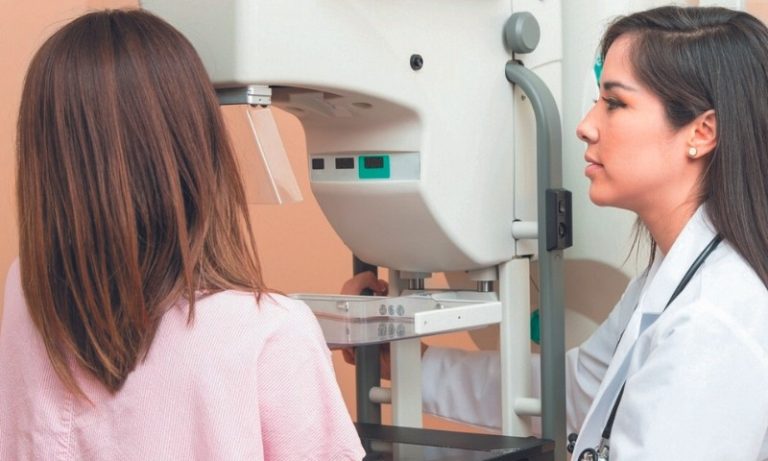 Exame preventivo e mamografia em campanha em Colatina