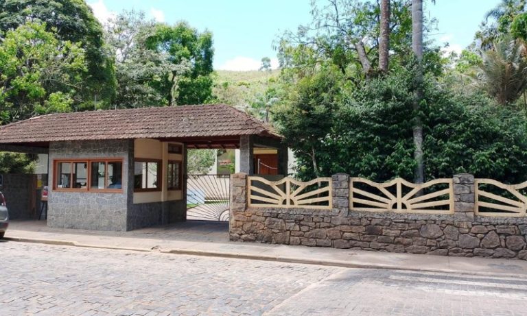 Exposição sobre o mundo dos insetos em Santa Teresa