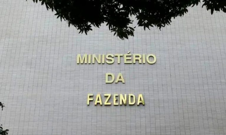 Fazenda propõe aliviar dívida de Estado que investir em ensino técnico