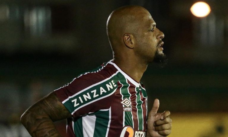 Felipe Melo defende ‘não passar mão na cabeça’ de Daniel Alves e Robinho
