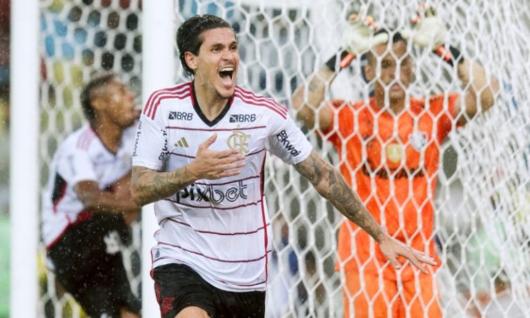 Flamengo derrota o Fluminense e fica muito perto da final do Campeonato Carioca