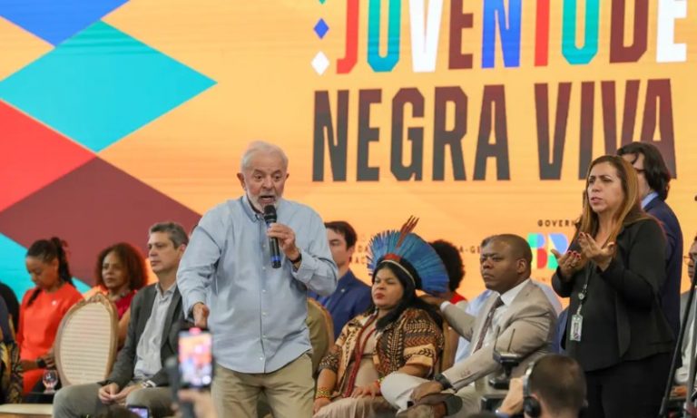 Governo prevê bolsa de R$ 500 a jovens negros para capacitação em IF’s