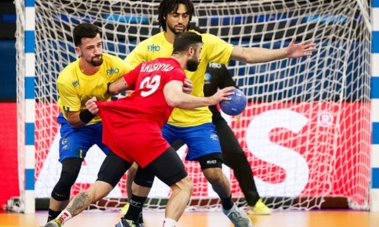 Handebol do Brasil ganha de virada e precisa bater Espanha por vaga em Paris