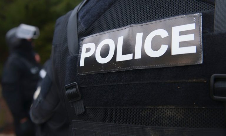 Homem ataca pessoas com faca e deixa quatro mortos nos EUA