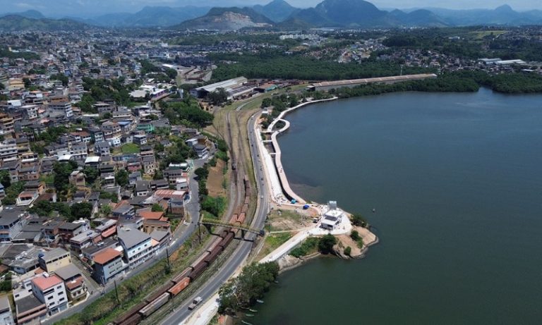 Homem morre afogado na orla de Cariacica