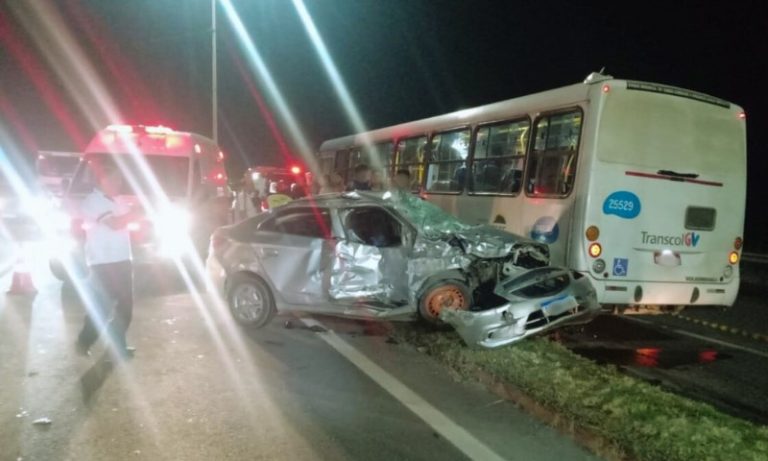 Homem morre após acidente envolvendo três veículos em Cariacica