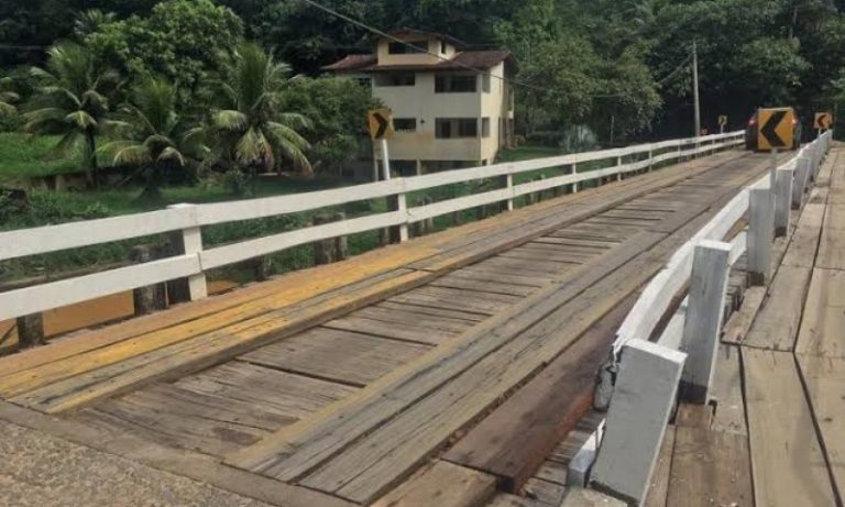 Homem morre após tentar atacar PM com canivete no ES