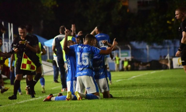 Ingressos à venda para semifinal entre Vitória e Rio Branco VN pelo Capixabão