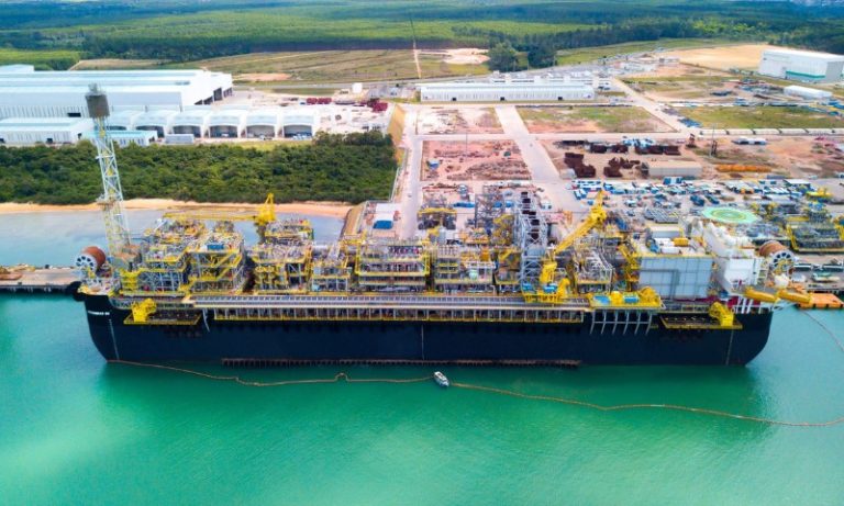 Jurong negocia construção de navios com até 3 mil empregos