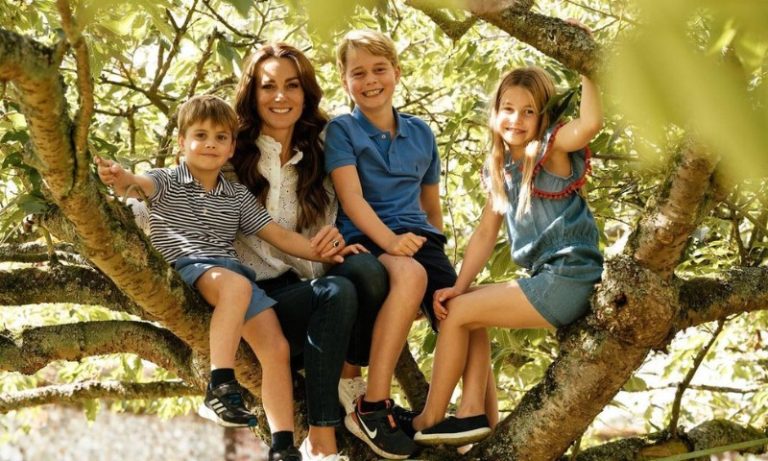 Kate Middleton afirma que precisou de tempo para revelar doença aos filhos