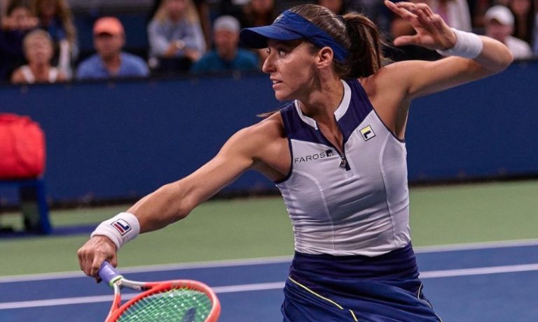 Luisa Stefani perde de melhor dupla do mundo e se despede de Indian Wells