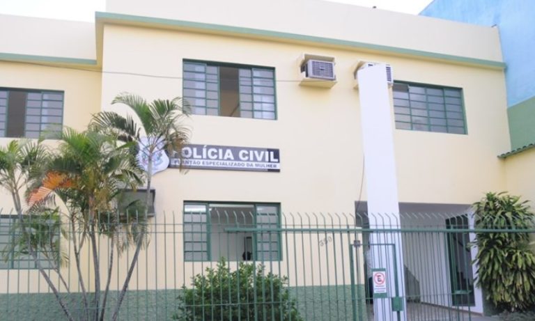Mãe e padrasto são detidos após menina denunciar estupro à professora em Vitória