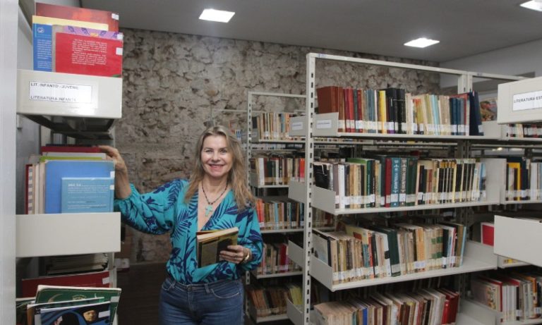 Mais de 30 mil livros nas bibliotecas