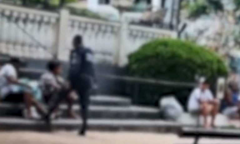 PM agride homem e mulher com socos em praça de Domingos Martins