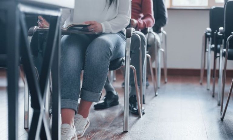 Pagamento do Pé-de-Meia começou; veja quais estudantes recebem R$ 200 nesta quarta