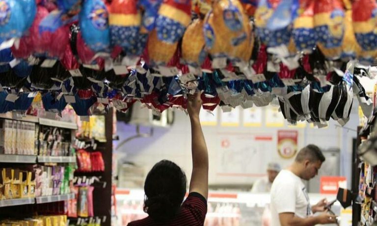 Páscoa: Ovos de chocolate com diferença de preço de até 80%
