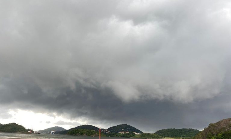 Região Sudeste tem alerta de temporais e deslizamentos até domingo