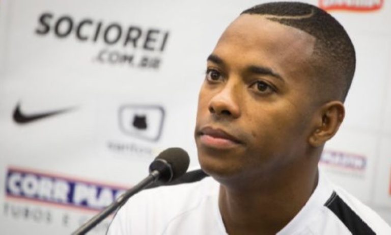 Relator no STJ vota para que Robinho cumpra pena por estupro no Brasil