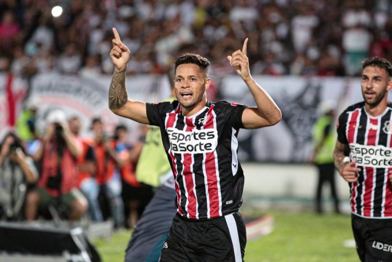 SANTA CRUZ: uma vitória e três conquistas no jogo contra o Central