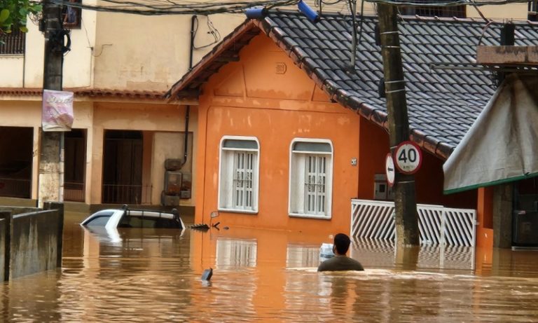 Seis pessoas seguem desaparecidas em Mimoso do Sul após forte chuva