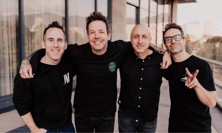 Simple Plan faz versão funk de ‘Welcome to My Life’ para agradecer fãs brasileiros