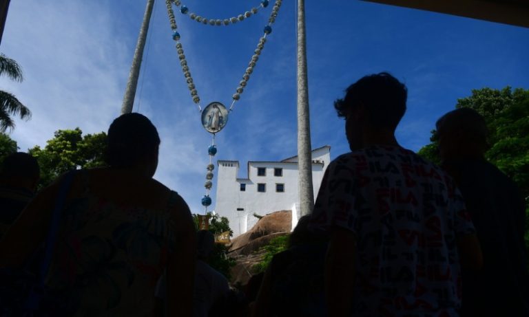 Terço Gigante do Convento da Penha é inaugurado neste Sábado de Aleluia