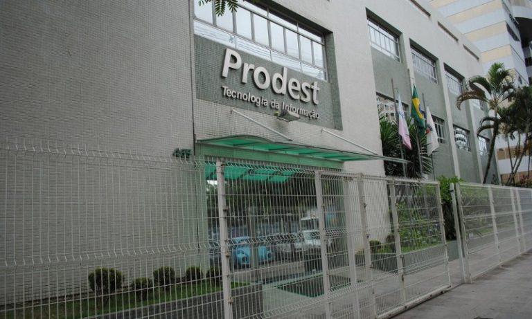 Treze concursos públicos no ES para ganhar até R$ 13.994