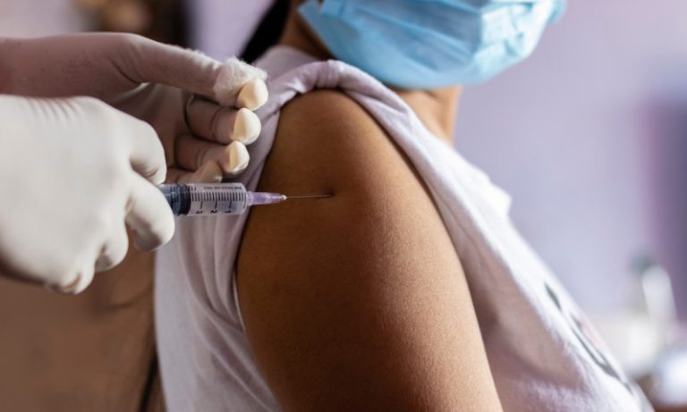 Vacinação contra a gripe: Vitória abre agendamento com 3.500 vagas
