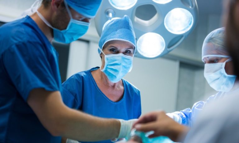 Veja quais são as especialidades médicas com pouca participação feminina