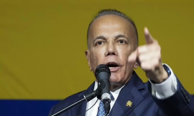 Venezuela: Manuel Rosales anuncia candidatura à presidência
