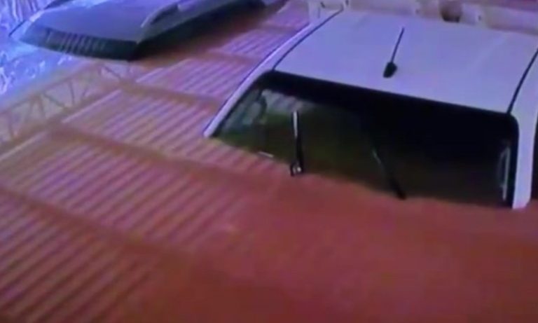 Vídeos mostram rapidez e força da enchente que causou destruição em Mimoso do Sul