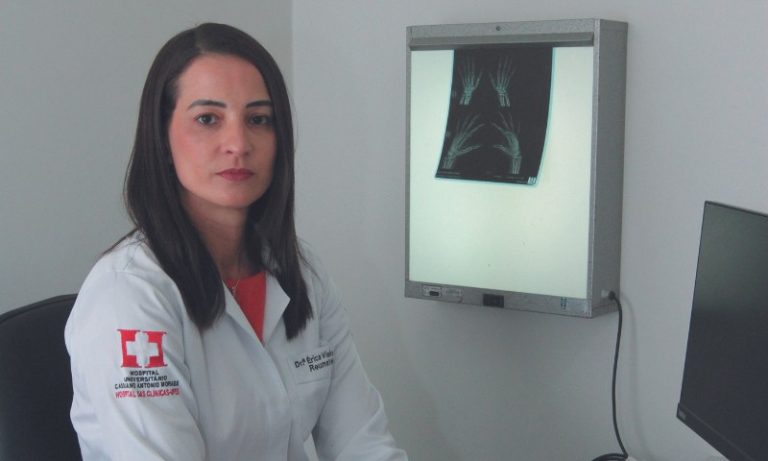 Adolescentes também podem ter fibromialgia, alerta médica